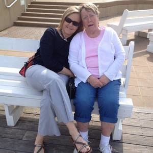 Meet your Posher, Leanna